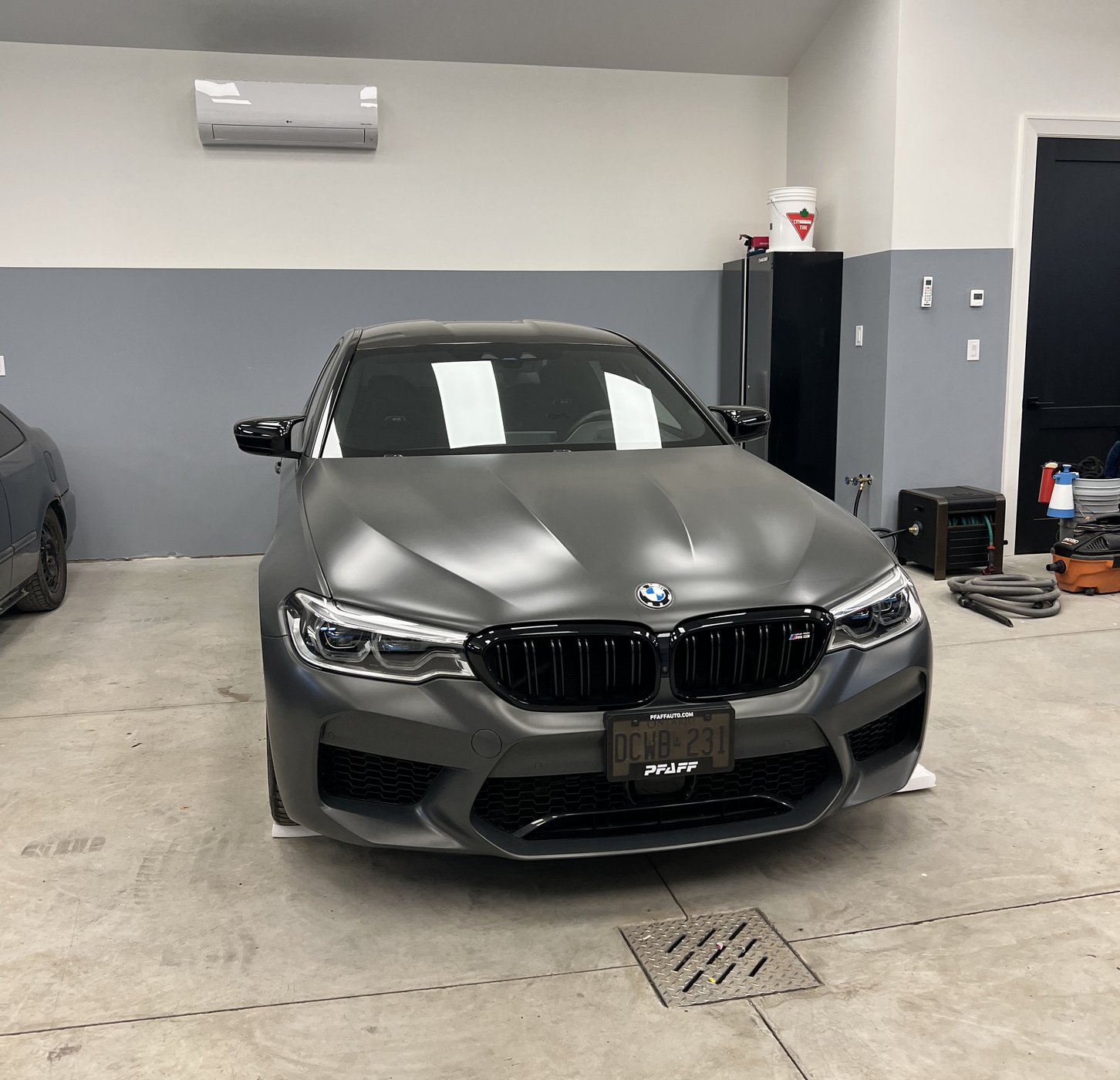 Car detailing completed on vehicle in Hamilton Ontario
