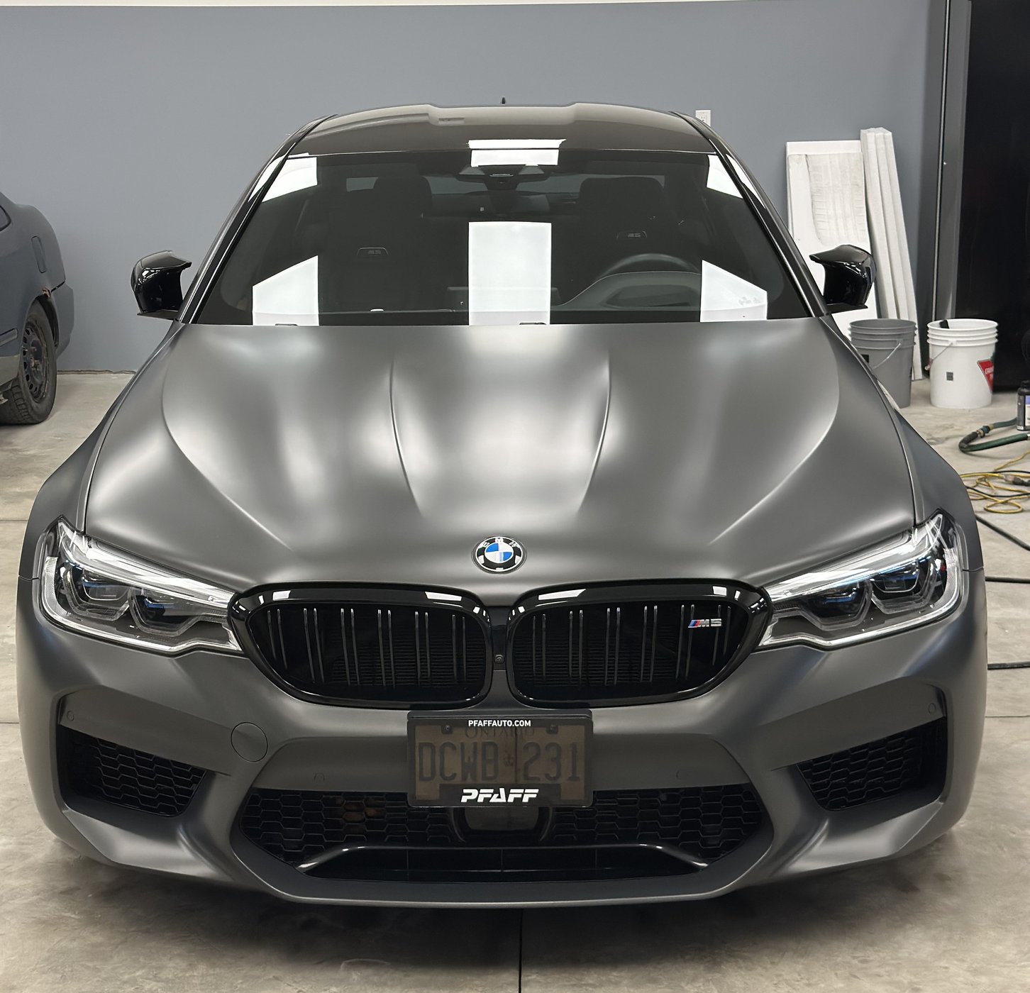Luxury vehicle detailing in Oakville Ontario