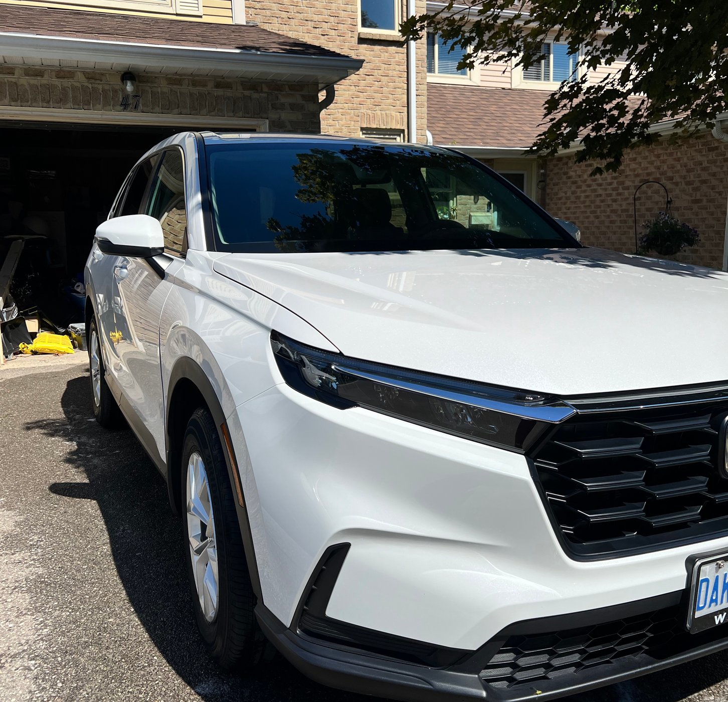 Exterior car wash at Thorold Ontario address