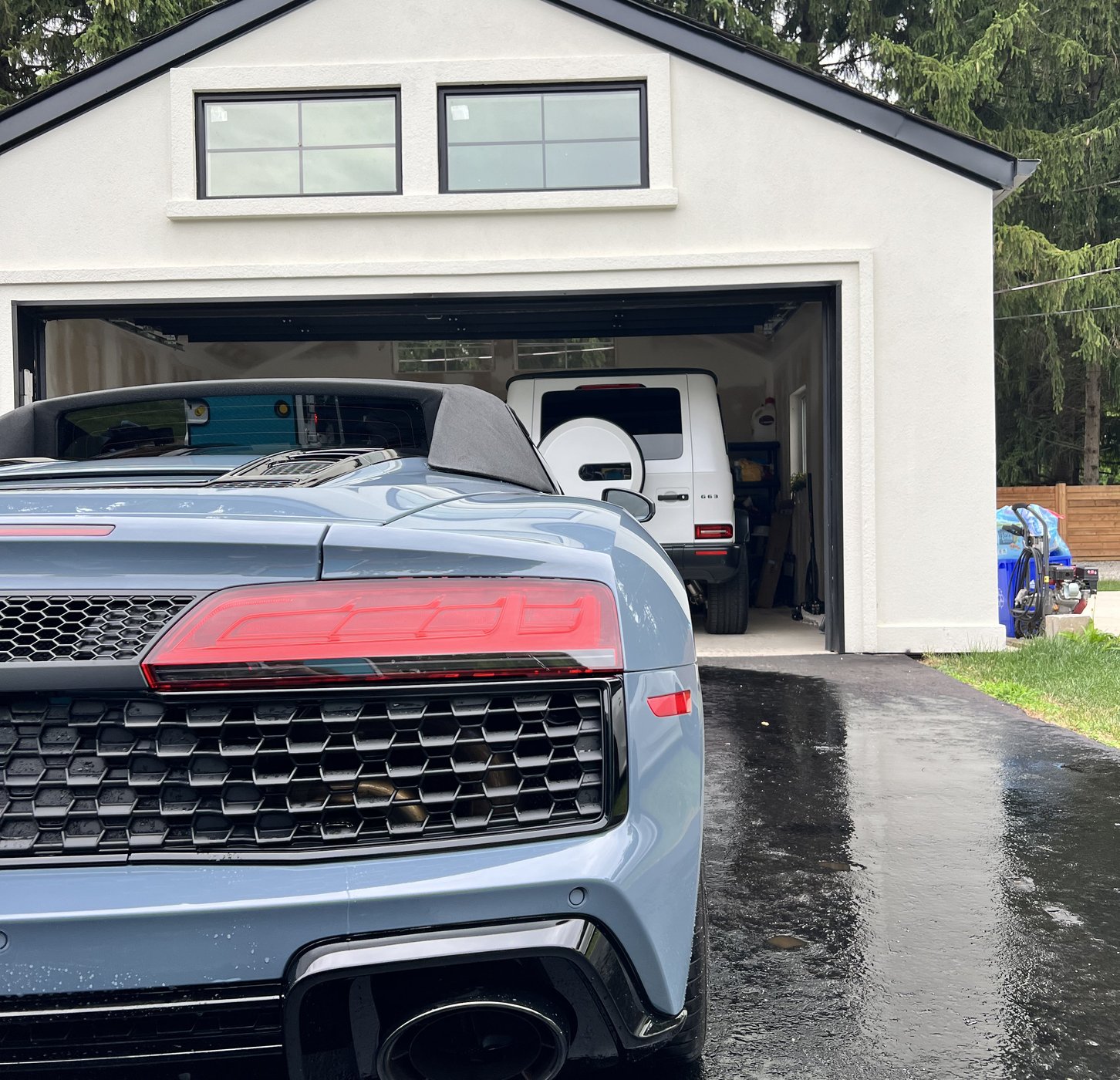 Full car detail at Pelham Ontario address
