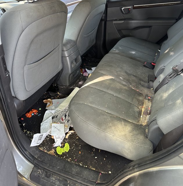 Hyundai Santa Fe before detailing