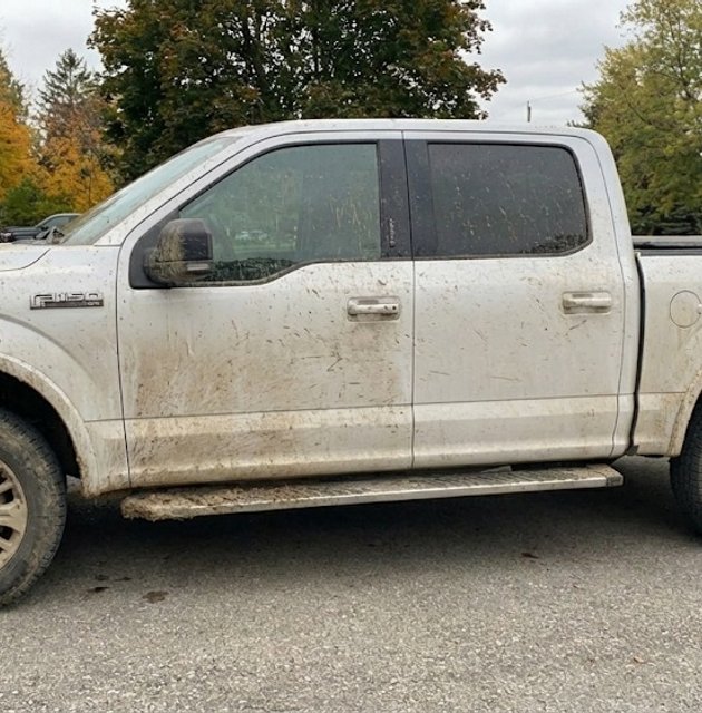 Hyundai Santa Fe before detailing